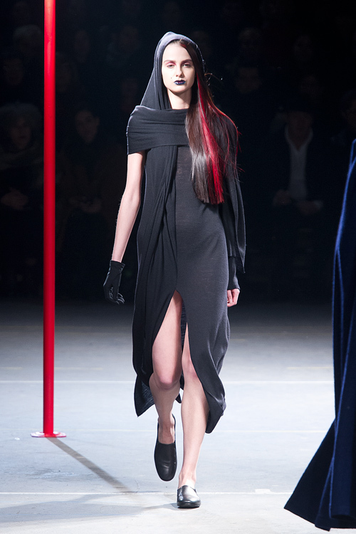 ヨウジヤマモト(Yohji Yamamoto) 2012-13年秋冬 ウィメンズコレクション  - 写真16