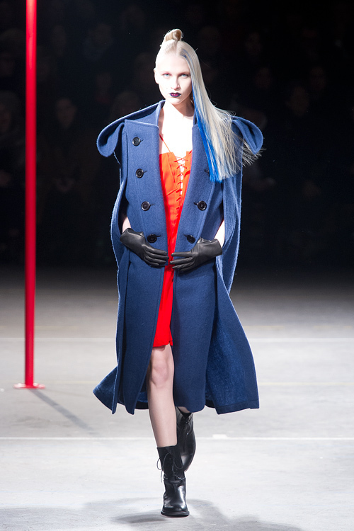 ヨウジヤマモト(Yohji Yamamoto) 2012-13年秋冬 ウィメンズコレクション シルエット - 写真12