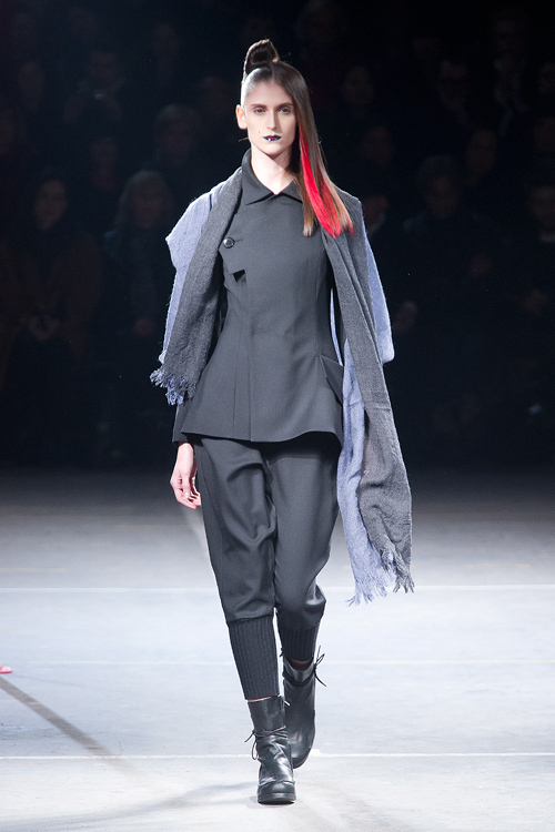 ヨウジヤマモト(Yohji Yamamoto) 2012-13年秋冬 ウィメンズコレクション シルエット - 写真17