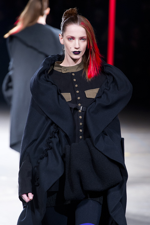 ヨウジヤマモト(Yohji Yamamoto) 2012-13年秋冬 ウィメンズコレクション  - 写真43