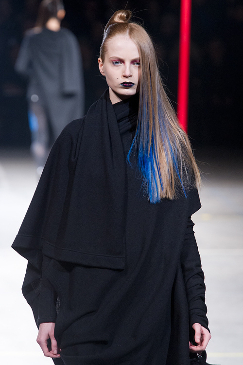 ヨウジヤマモト(Yohji Yamamoto) 2012-13年秋冬 ウィメンズコレクション  - 写真63