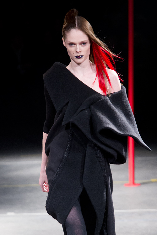 ヨウジヤマモト(Yohji Yamamoto) 2012-13年秋冬 ウィメンズコレクション  - 写真79