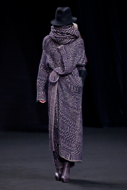 A.F.ヴァンデヴォースト(A.F.VANDEVORST) 2012-13年秋冬 ウィメンズコレクション  - 写真5