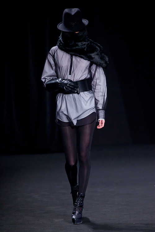 A.F.ヴァンデヴォースト(A.F.VANDEVORST) 2012-13年秋冬 ウィメンズコレクション  - 写真20