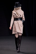 A.F.ヴァンデヴォースト 2012-13年秋冬コレクション - 抑制が呼び覚ます、気高き存在感｜写真1