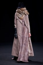 A.F.ヴァンデヴォースト 2012-13年秋冬コレクション - 抑制が呼び覚ます、気高き存在感｜写真2