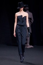 A.F.ヴァンデヴォースト 2012-13年秋冬コレクション - 抑制が呼び覚ます、気高き存在感｜写真15