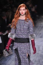 ニナ リッチ 2012-13年秋冬コレクション - 現在と過去を行き来するノスタルジックなコケティッシュガール｜写真40