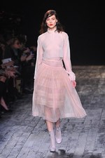 ニナ リッチ 2012-13年秋冬コレクション - 現在と過去を行き来するノスタルジックなコケティッシュガール｜写真64