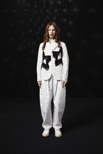 ミヤオ(MIYAO) 夜を旅する服｜写真4