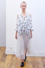 ノワール ケイ ニノミヤ 2018年春夏コレクション - 控えめな登場は黒の個性を際立たせる｜写真2