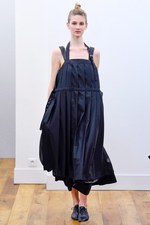 ノワール ケイ ニノミヤ 2018年春夏コレクション - 控えめな登場は黒の個性を際立たせる｜写真10