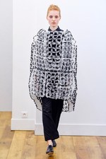 ノワール ケイ ニノミヤ 2018年春夏コレクション - 控えめな登場は黒の個性を際立たせる｜写真21