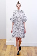 ノワール ケイ ニノミヤ 2018年春夏コレクション - 控えめな登場は黒の個性を際立たせる｜写真23