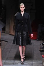ロエベ(LOEWE) 2012-13年秋冬コレクション - 格調高いモダニティを誇る美しいブラックが印象的｜写真17
