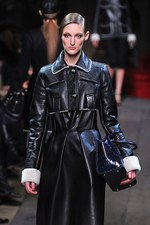 ロエベ(LOEWE) 2012-13年秋冬コレクション - 格調高いモダニティを誇る美しいブラックが印象的｜写真36