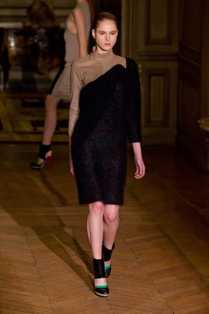 アマヤ アルズアーガ(AMAYA ARZUAGA) 2012-13年秋冬 ウィメンズコレクション  - 写真22