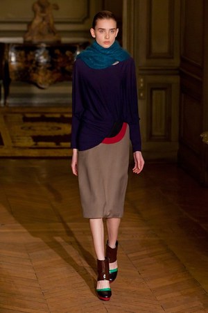 アマヤ アルズアーガ(AMAYA ARZUAGA) 2012-13年秋冬 ウィメンズコレクション  - 写真24