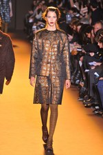 ロシャス(ROCHAS) 2012-13年秋冬コレクション - 輝きを放つレトロシックスタイル｜写真2