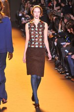 ロシャス(ROCHAS) 2012-13年秋冬コレクション - 輝きを放つレトロシックスタイル｜写真7