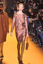 ロシャス(ROCHAS) 2012-13年秋冬コレクション - 輝きを放つレトロシックスタイル｜写真9