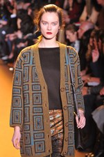 ロシャス(ROCHAS) 2012-13年秋冬コレクション - 輝きを放つレトロシックスタイル｜写真20