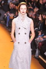 ロシャス(ROCHAS) 2012-13年秋冬コレクション - 輝きを放つレトロシックスタイル｜写真28