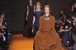ロシャス(ROCHAS) 2012-13年秋冬コレクション - 輝きを放つレトロシックスタイル｜写真44