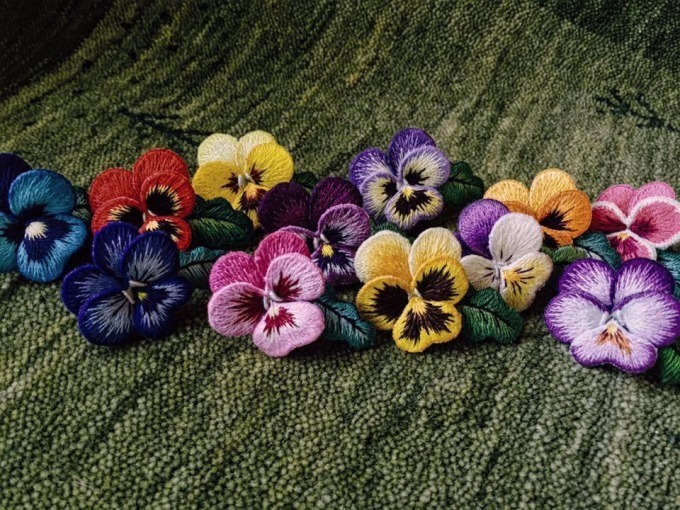 神戸ファッション美術館「長谷川和希 刺繍作品展」夢あふれる 神戸ファッション美術館「長谷川和希 刺繍作品展」夢あふれる