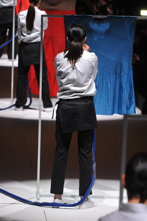 イッセイ ミヤケ(ISSEY MIYAKE) 2012-13年秋冬 ウィメンズコレクション  - 写真2