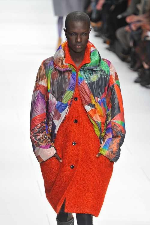 イッセイ ミヤケ(ISSEY MIYAKE) 2012-13年秋冬 ウィメンズコレクション  - 写真53