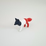 メゾン キツネの限定アイテム - トリコロールのキツネを象ったモダンなトイ＆ポップなロゴTシャツ｜写真5