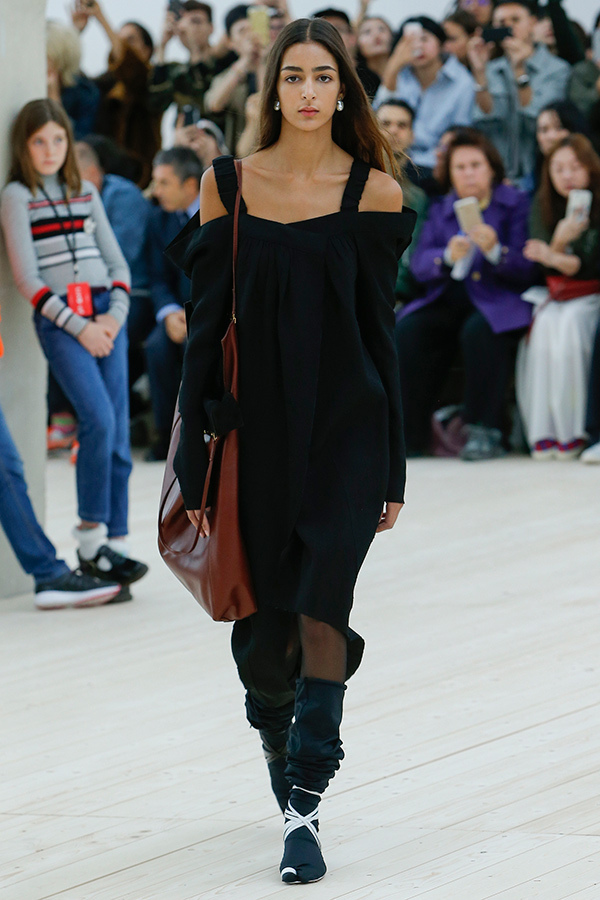 セリーヌ ワンピース 2017SS セリーヌ(CELINE) 2017年春ウィメンズコレクション