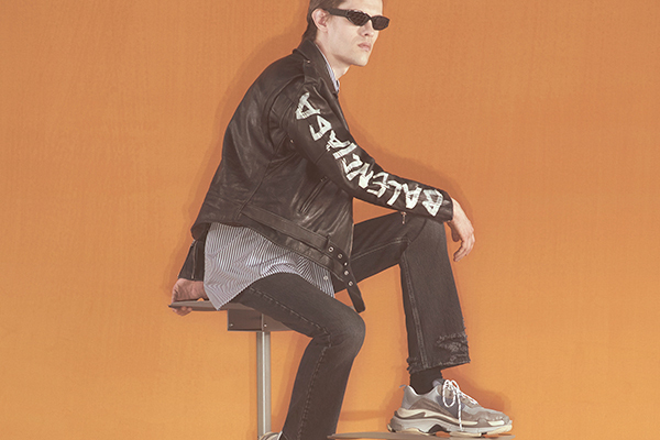 バレンシアガ初のメンズカプセルコレクション誕生 - アパレルやレザーグッズ、Raceスニーカー新色も
