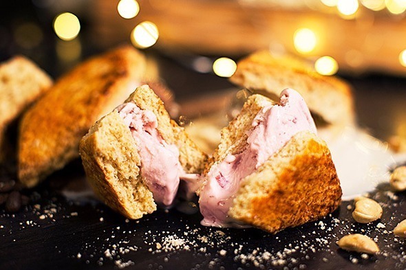 「アイスコーン」