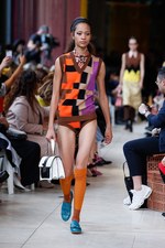 ミュウミュウ 2018年春夏コレクション - “かっこカワイイ”モダン・トムボーイ｜写真13