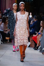 ミュウミュウ 2018年春夏コレクション - “かっこカワイイ”モダン・トムボーイ｜写真47