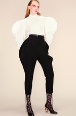 ニナ リッチ 2018年リゾートコレクション - デコラティブな衣装を纏った知的な道化師｜写真3