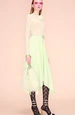 ニナ リッチ 2018年リゾートコレクション - デコラティブな衣装を纏った知的な道化師｜写真16