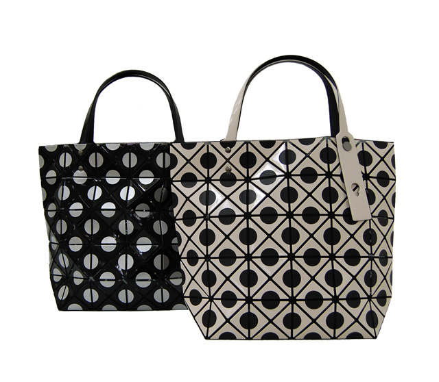 BAO BAO ISSEY MIYAKEが二子玉川店のオープン1周年を記念し、スペシャル企画を実施 | 写真