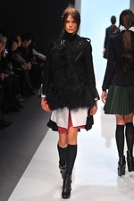 sacai(サカイ) 2012-13年秋冬コレクション -  意外な二面性を併せ持ったミラクルルック｜写真4