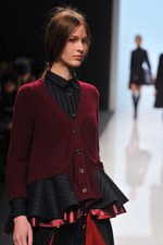sacai(サカイ) 2012-13年秋冬コレクション -  意外な二面性を併せ持ったミラクルルック｜写真12