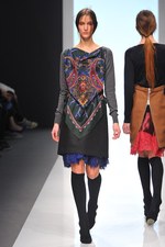 sacai(サカイ) 2012-13年秋冬コレクション -  意外な二面性を併せ持ったミラクルルック｜写真32