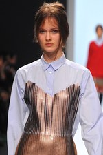 sacai(サカイ) 2012-13年秋冬コレクション -  意外な二面性を併せ持ったミラクルルック｜写真39