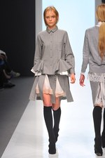 sacai(サカイ) 2012-13年秋冬コレクション -  意外な二面性を併せ持ったミラクルルック｜写真47