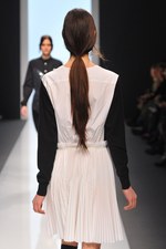 sacai(サカイ) 2012-13年秋冬コレクション -  意外な二面性を併せ持ったミラクルルック｜写真67