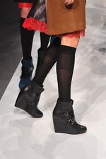 sacai(サカイ) 2012-13年秋冬コレクション -  意外な二面性を併せ持ったミラクルルック｜写真71