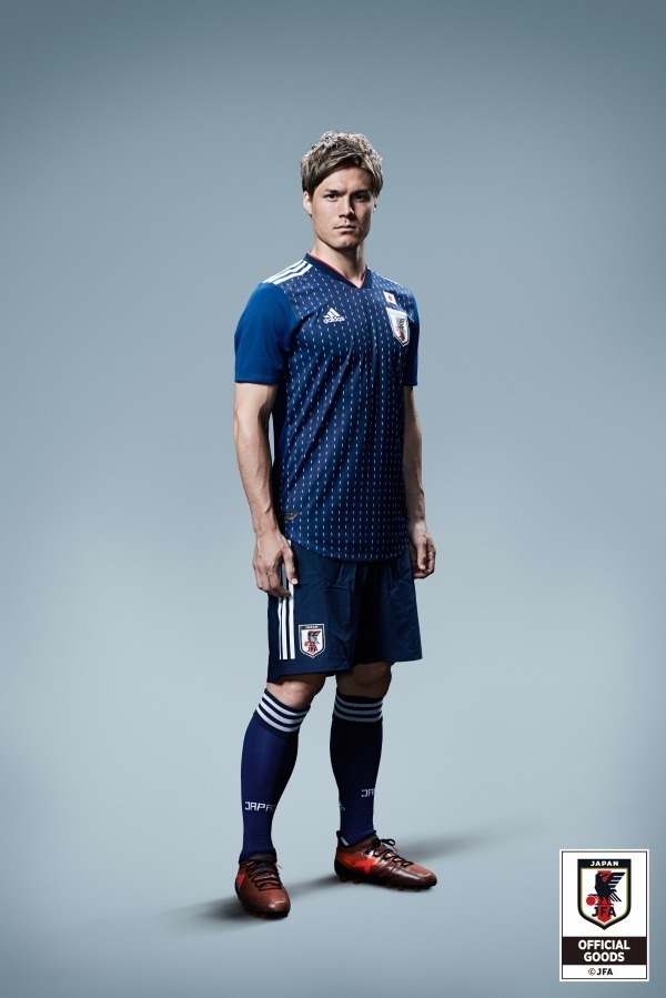 サッカー日本代表の新ユニ - かつて武将が験を担いだ“勝色” - W サッカー日本代表の新ユニ - かつて武将が験を担いだ“勝色” - W