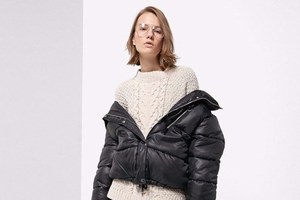 ストラディバリウスの新作アウター、もこもこムートン風コートやオーバーサイズダウン