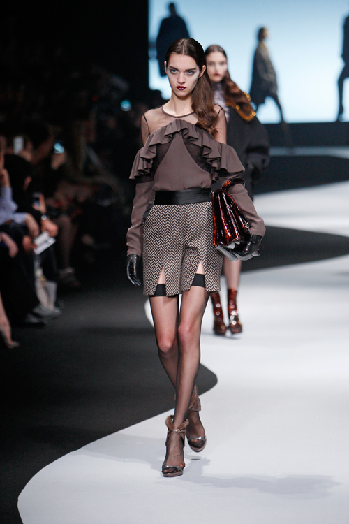 ヴィクター＆ロルフ(VIKTOR & ROLF) 2012-13年秋冬 ウィメンズコレクション  - 写真16